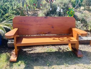7009: Feature Park Bench