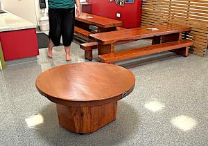 9013: Round Kids Table